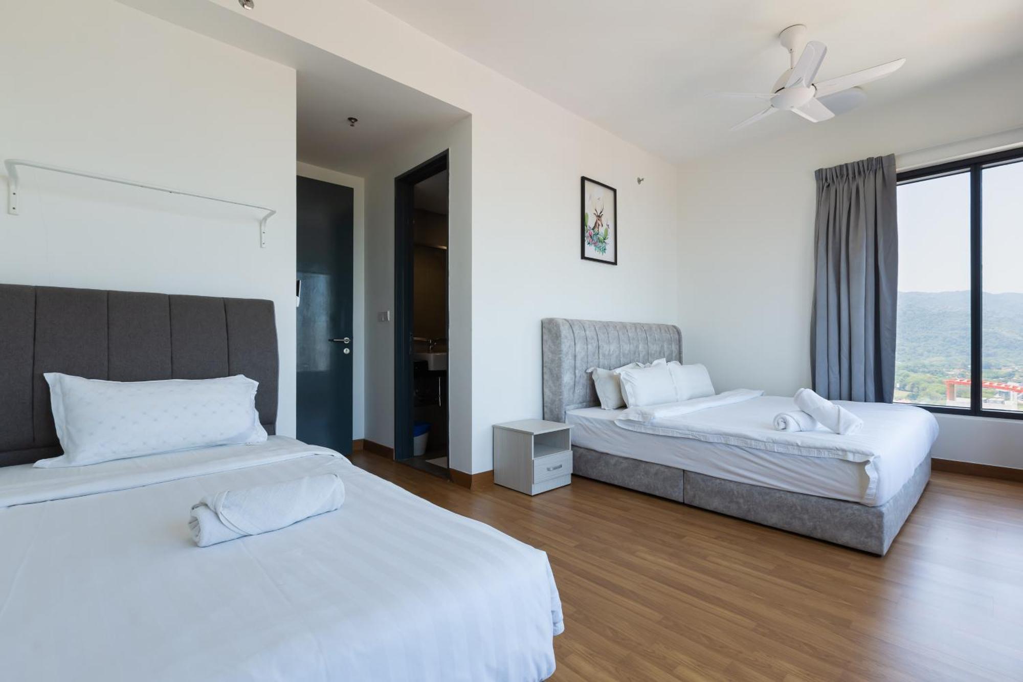 Tropicana 218 Macalister George Town